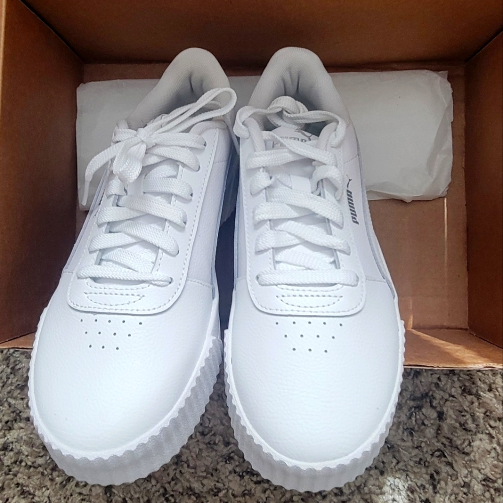 PUMA Sneakers NIB